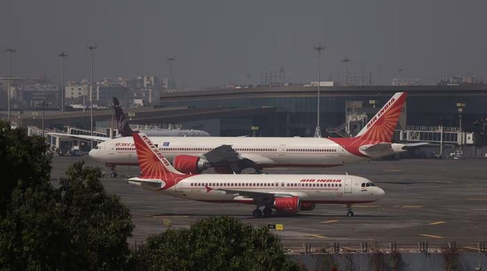 Air India Dreamliner 'returns to Hong Kong after technical issue' mid-air