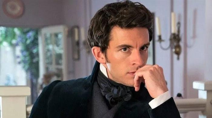 Jonathan Bailey hints at future with 'Bridgerton'