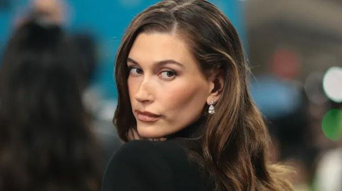 Hailey Bieber ditches wedding ring on solo day out