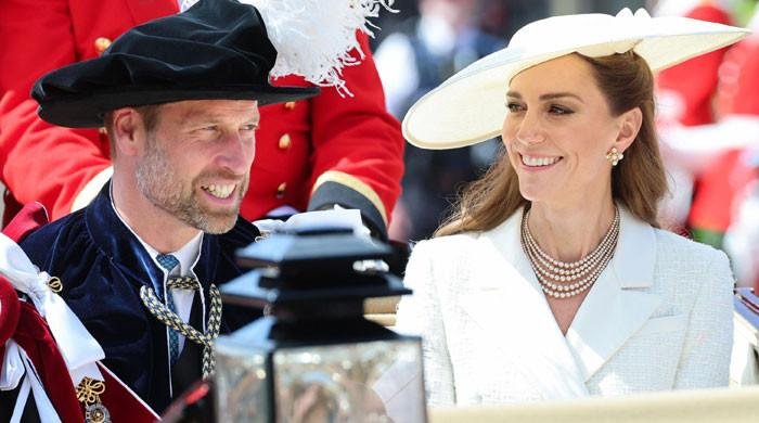 Prince William, Kate Middleton's glances of love take over the internet