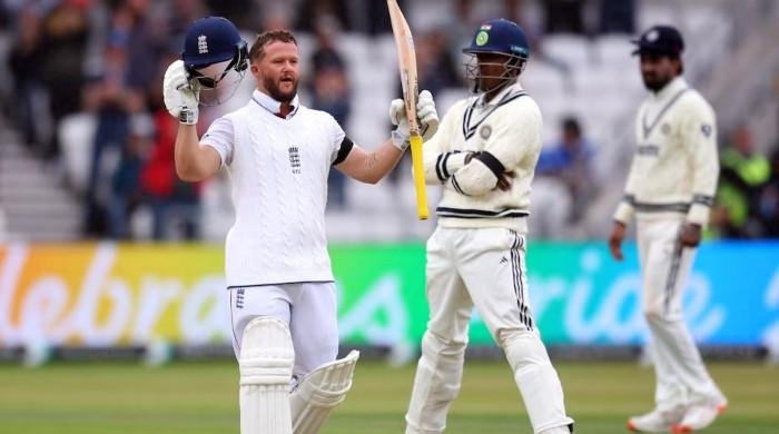 Brilliant Duckett ton steers England to exhilarating India win