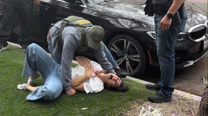 Immigration officers arrest Iranian asylum-seekers in Los Angeles