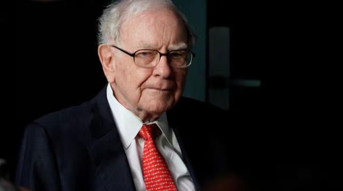 Warren Buffett stuns world with record $6bn donation