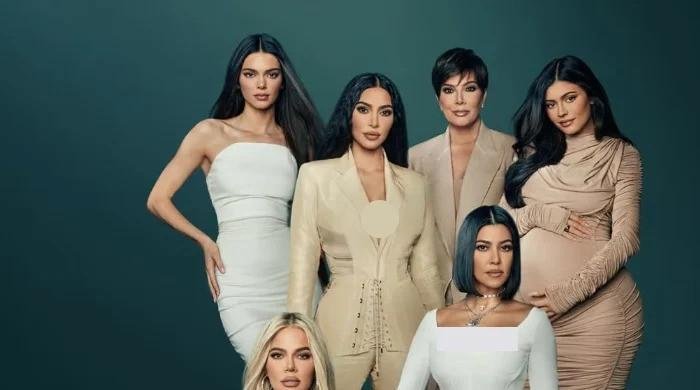 How Kris Jenner pulled string to have Kardashians at Jeff Bezos wedding