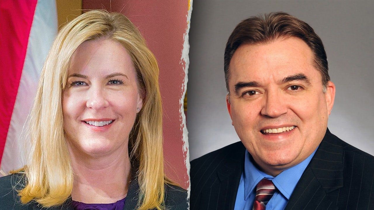 Minnesota lawmakers, spouses, shot in separate home attacks