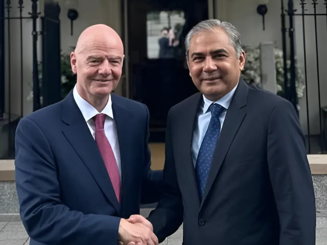 FIFA President Gianni Infantino accepts Mohsin Naqvi's invite to visit Pakistan