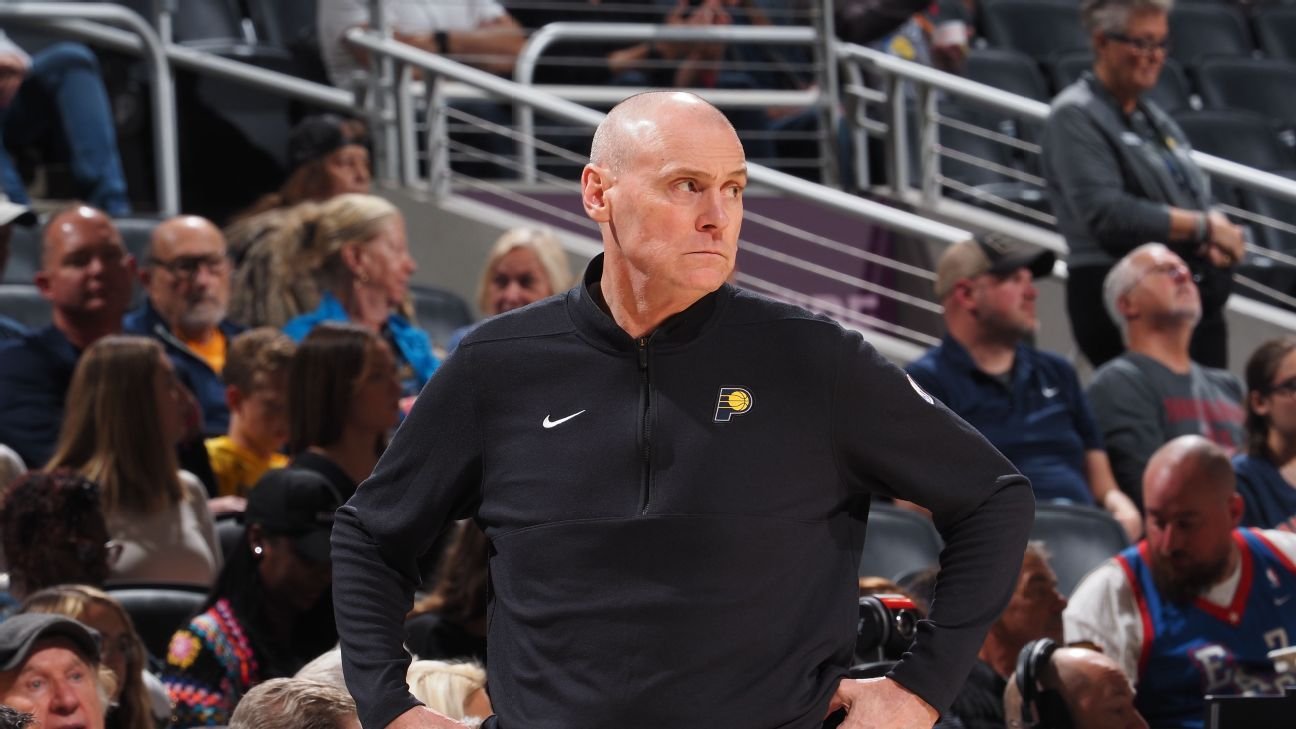 Pacers coach Rick Carlisle defends referee Scott Foster