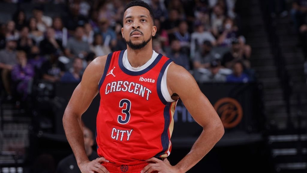Sources -- Pelicans trade McCollum, Olynyk to Wizards for Poole, Bey