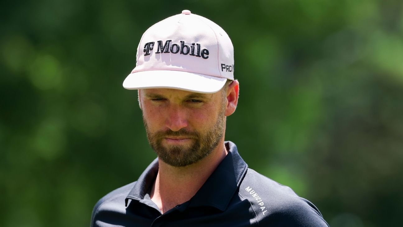 Wyndham Clark says he 'deeply regrets' damaging his Oakmont locker during the US Open