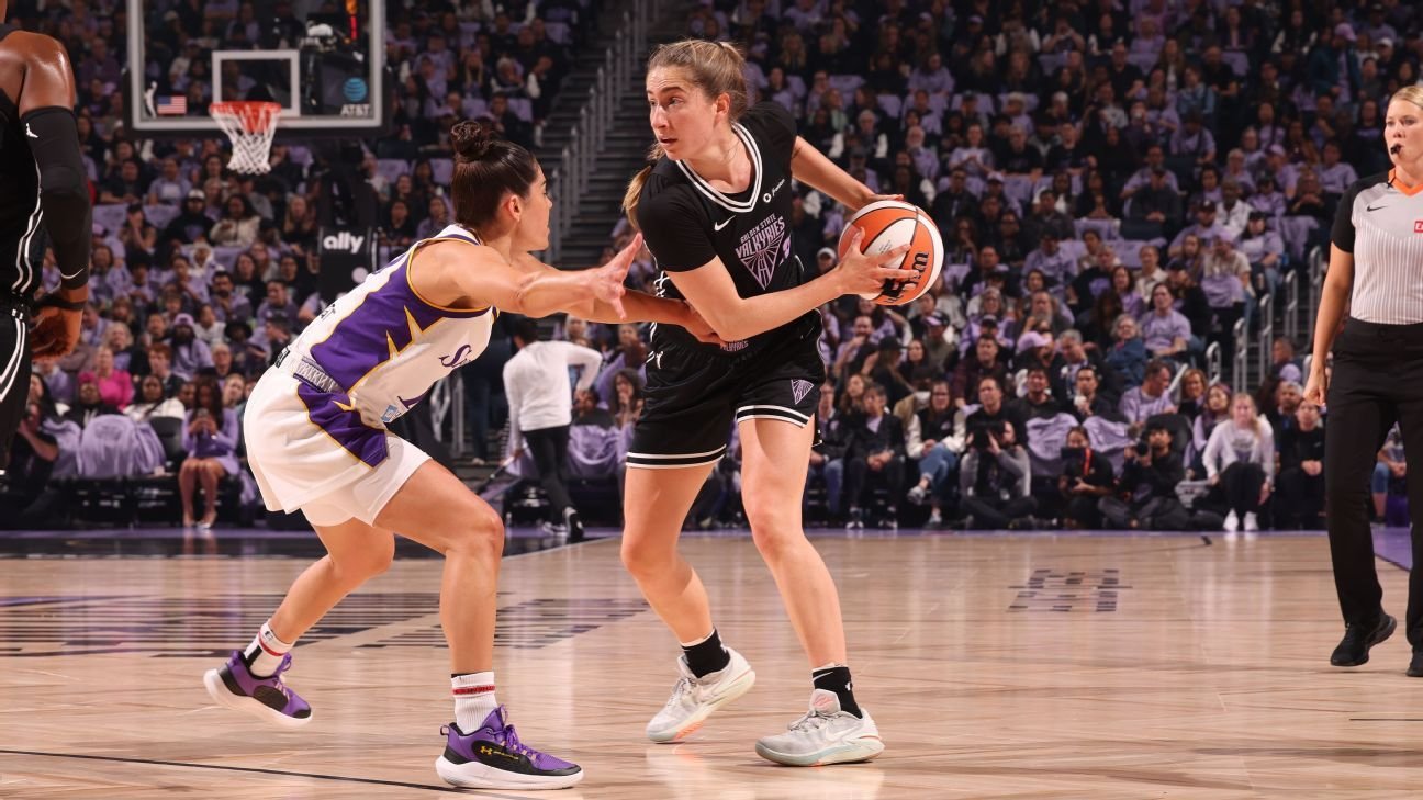 Fantasy women's basketball: Kate Martin has arrived, Odyssey Sims thriving