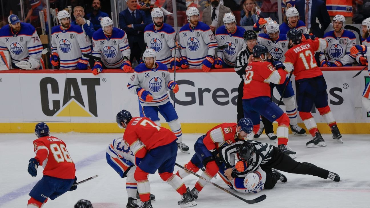 Oilers fall victim to 'penalty chaos' in Game 3 loss to Panthers