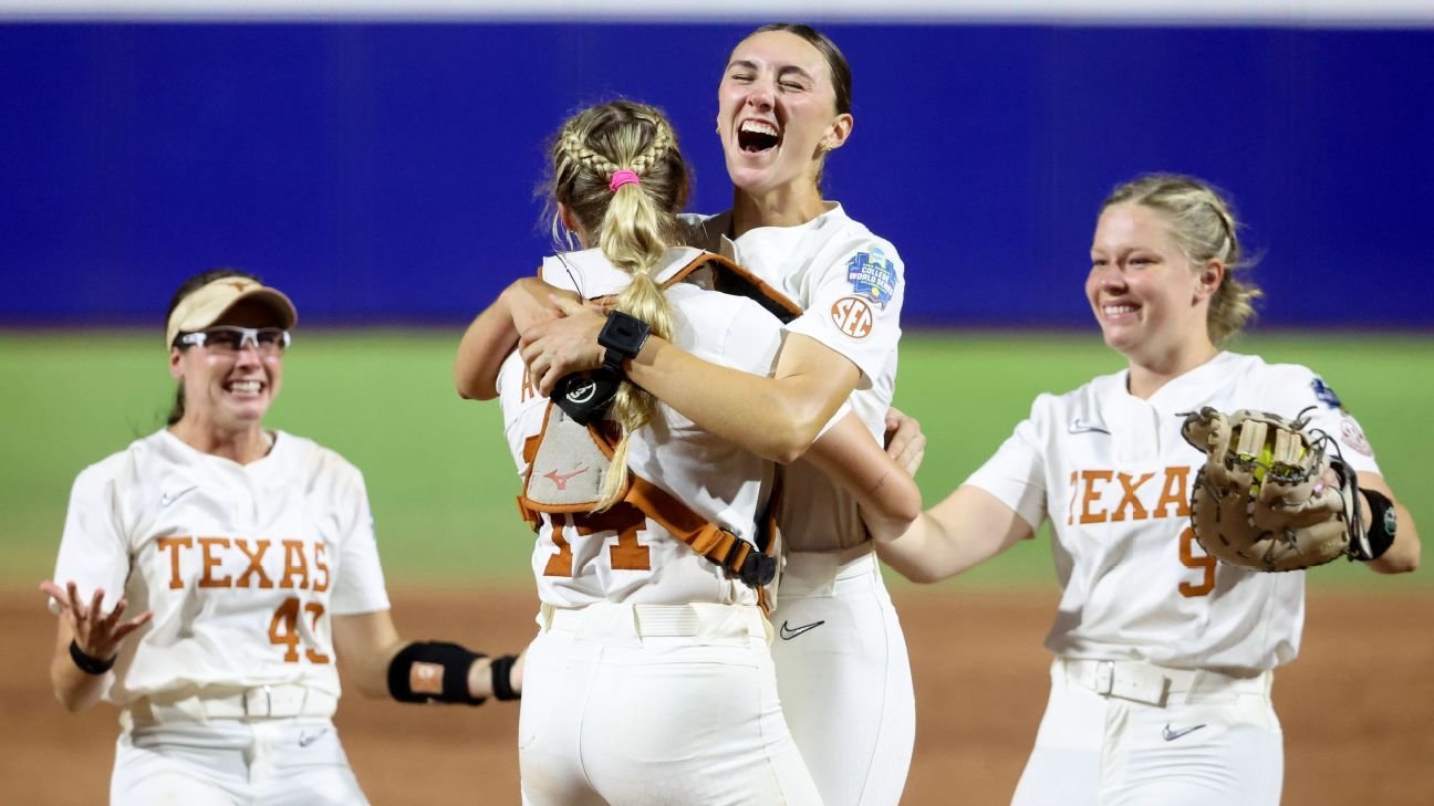 College softball rankings: Final 2025 NCAA Top 25 poll