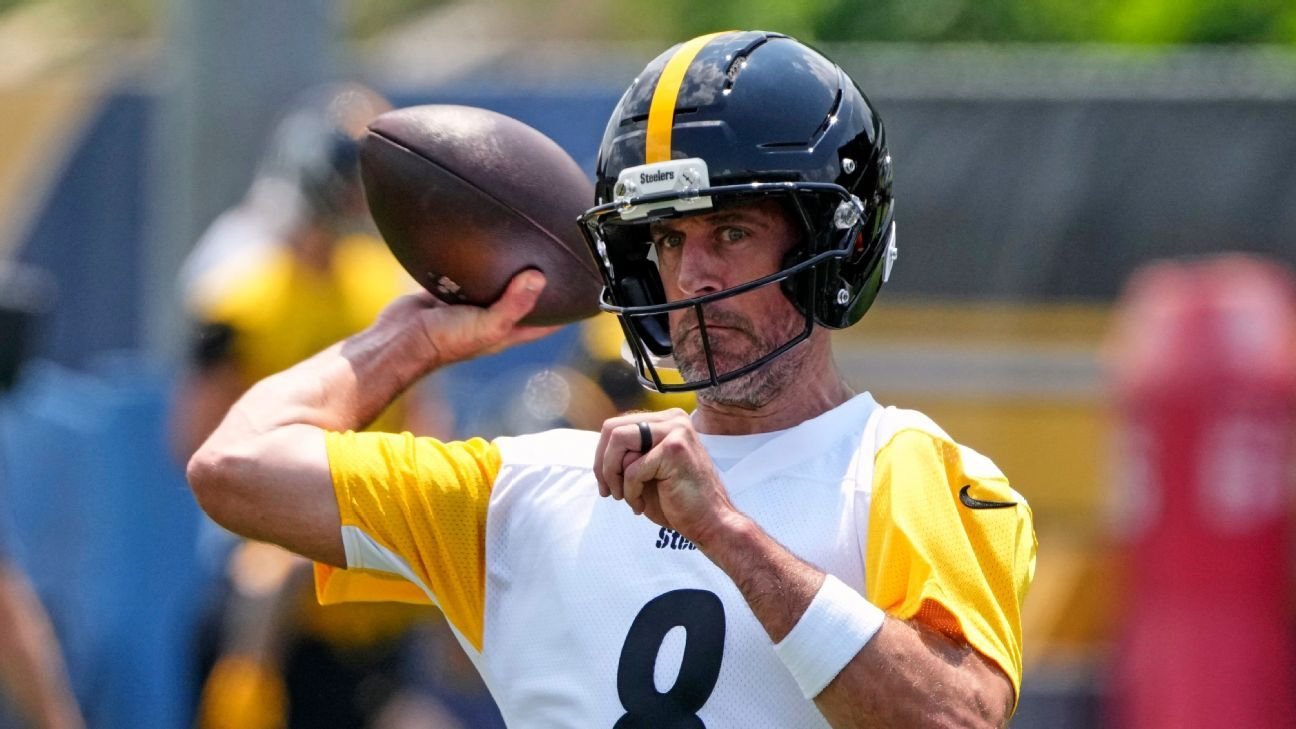 Steelers OC Smith hopes for more balance with Rodgers