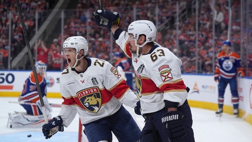 Panthers on verge of repeat after blowing out Oilers in Game 5