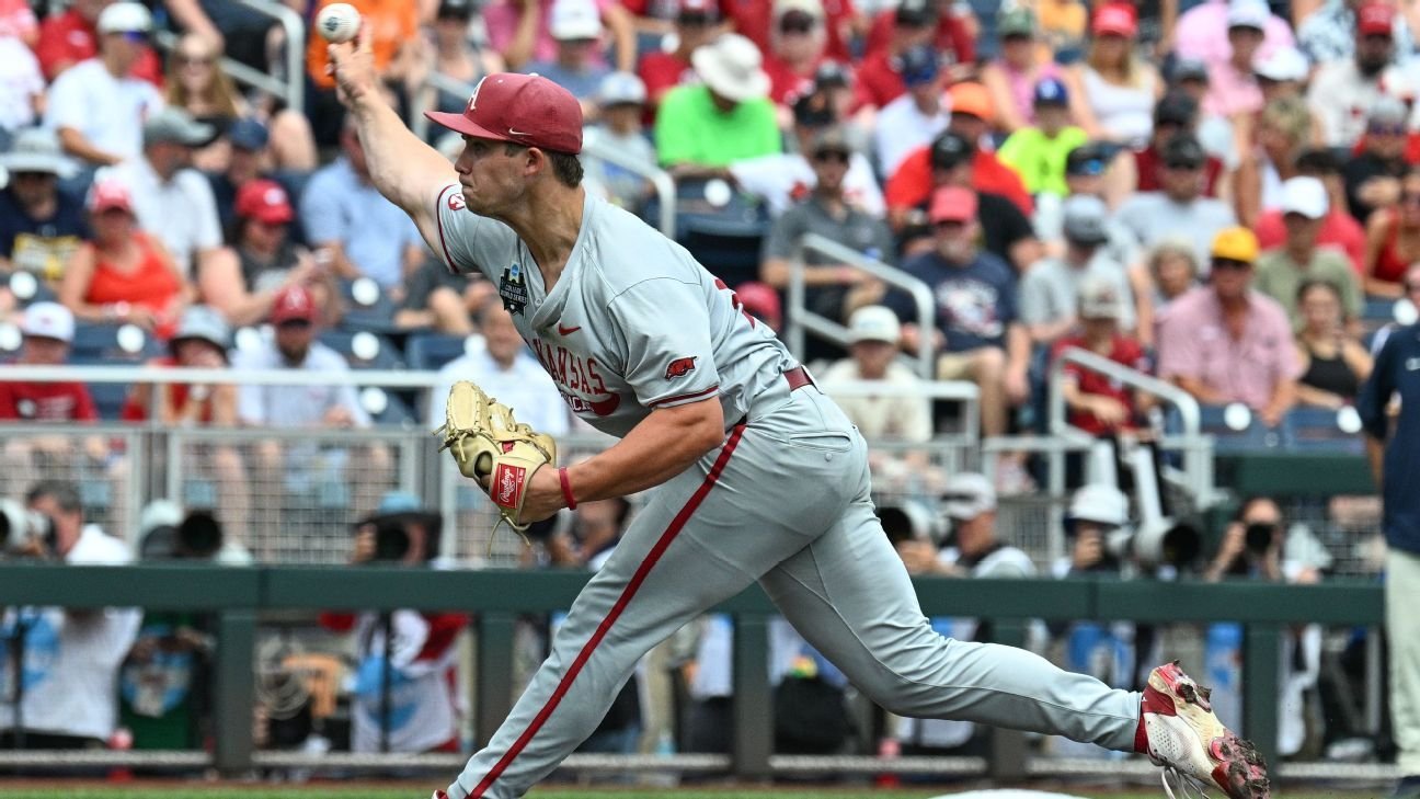 Arkansas' Gage Wood pitches third no-hitter in MCWS history