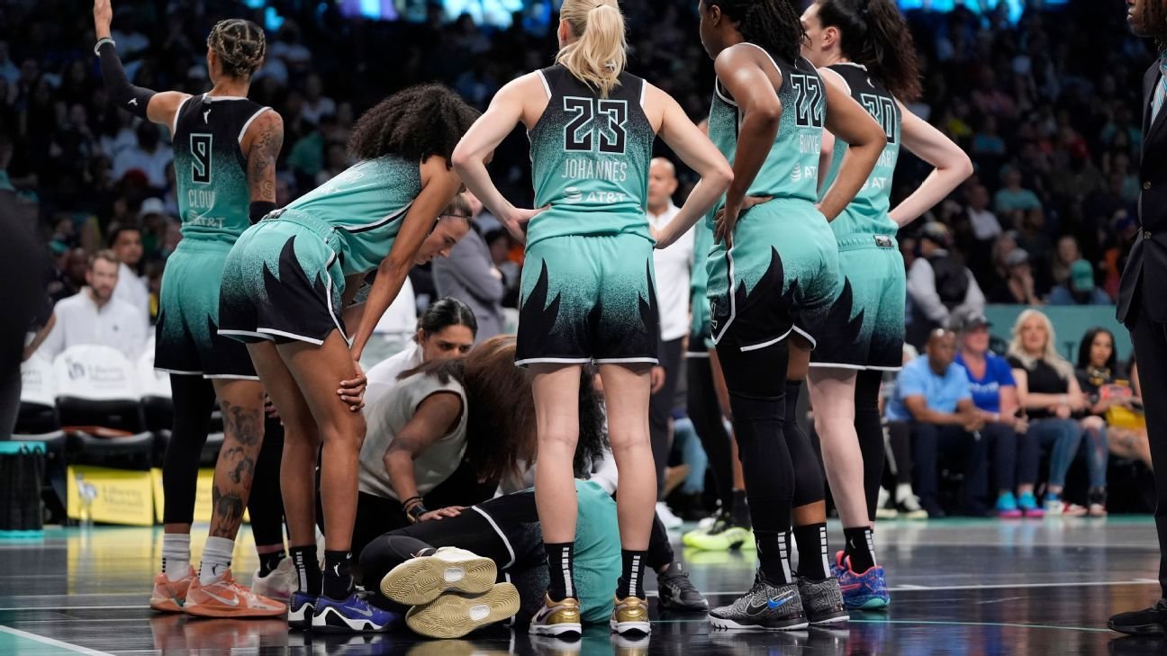 Liberty's Jonquel Jones reinjures right ankle in loss to Mercury