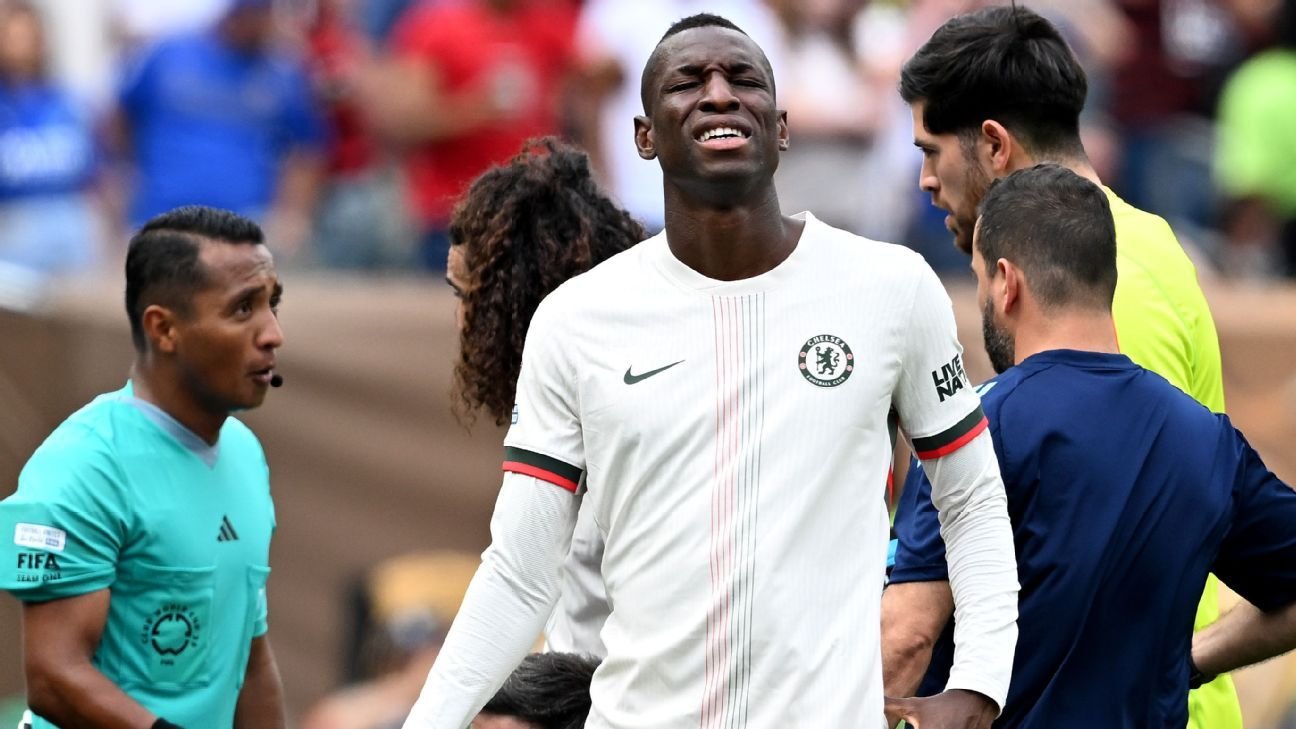 Chelsea's Nicolas Jackson in 'bad moment' after red card - Enzo Marsca