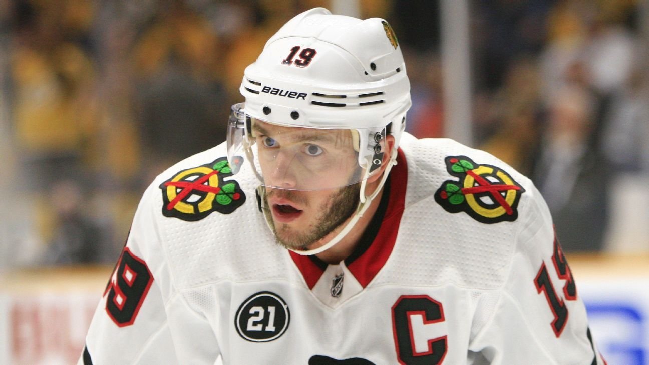Former Blackhawks star Jonathan Toews signing with hometown Jets