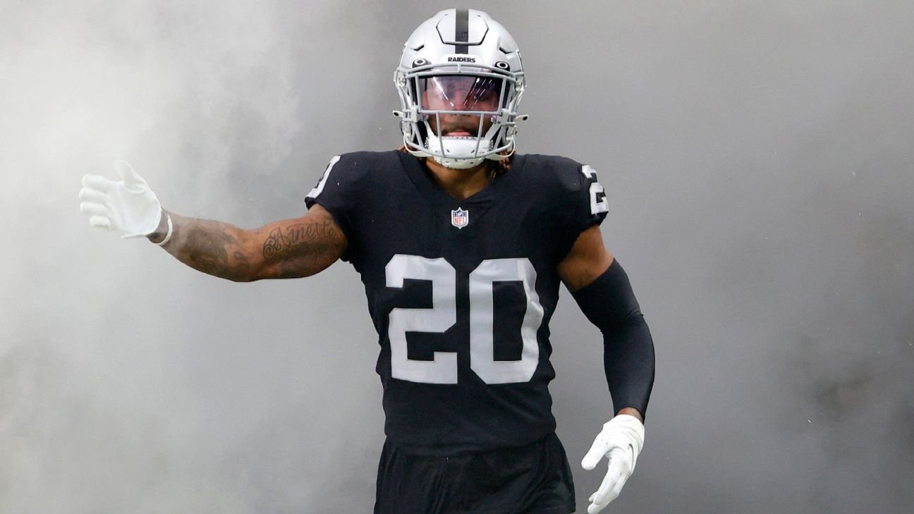 Sources - CB Damon Arnette, 3 years out of NFL, joins Texans