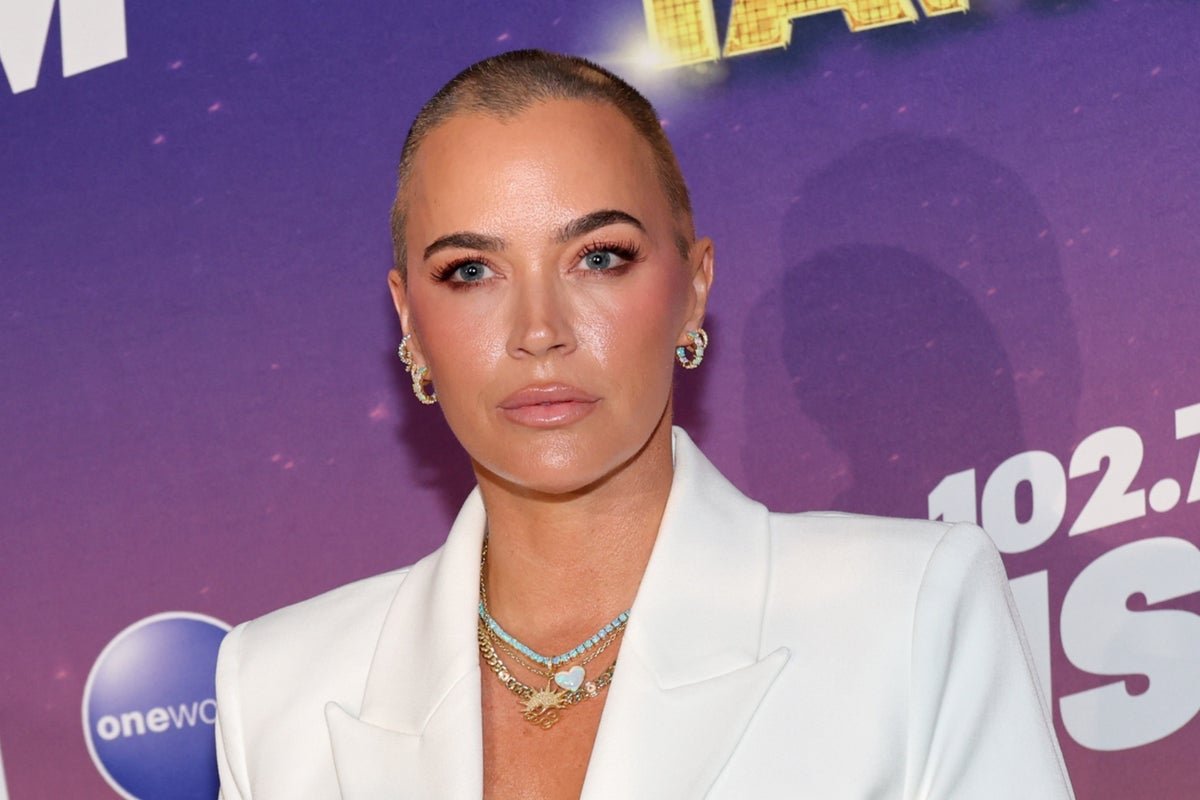 Teddi Mellencamp slams at criticism about her dating and fostering dog amid cancer