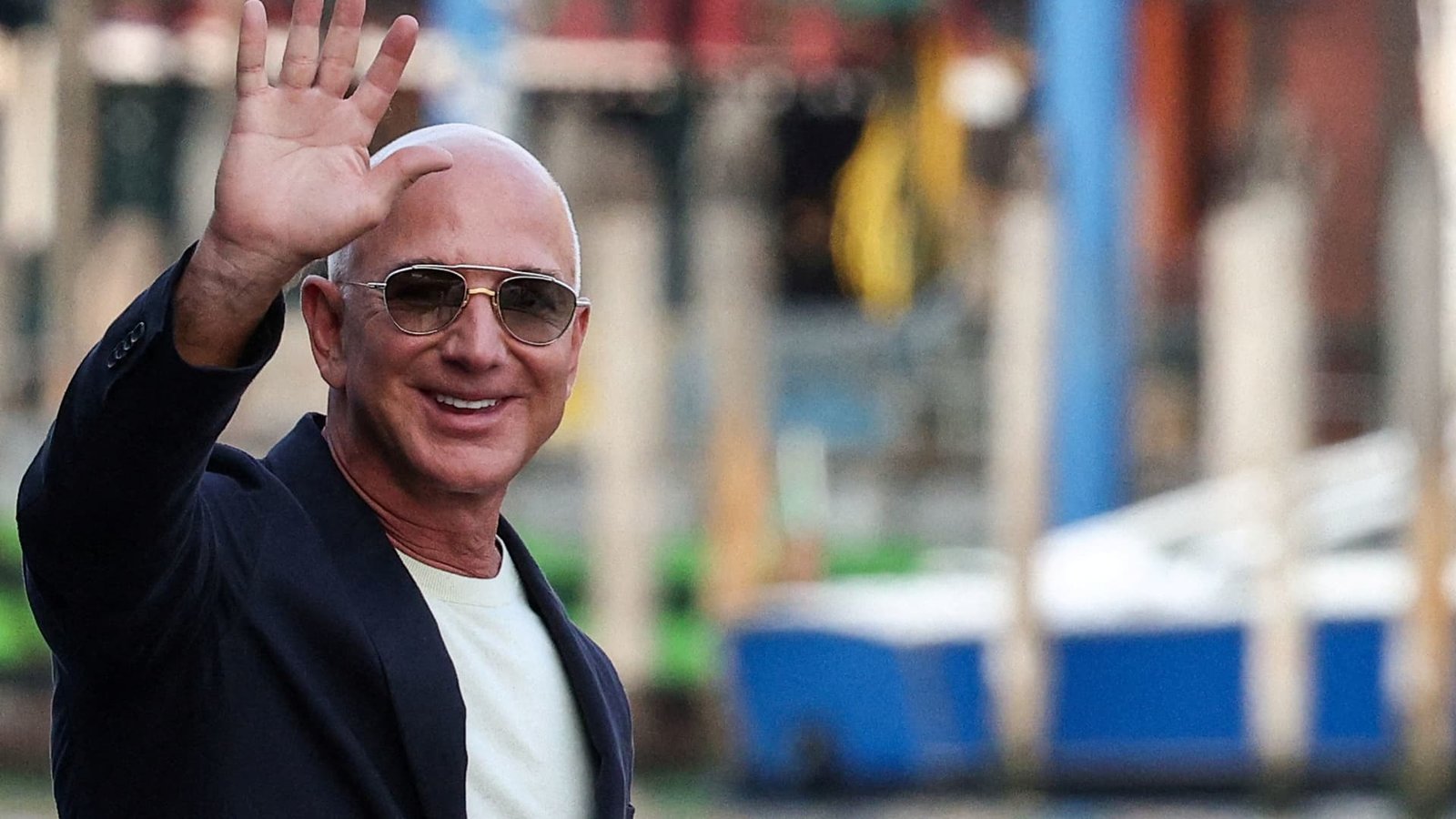 Jeff Bezos sells $666 million in Amazon stock as part of sale plan