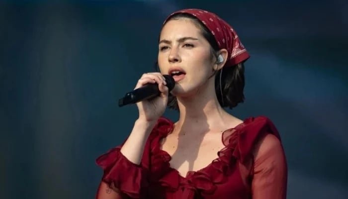 Gracie Abrams expresses gratitude to fans after mesmerising London show