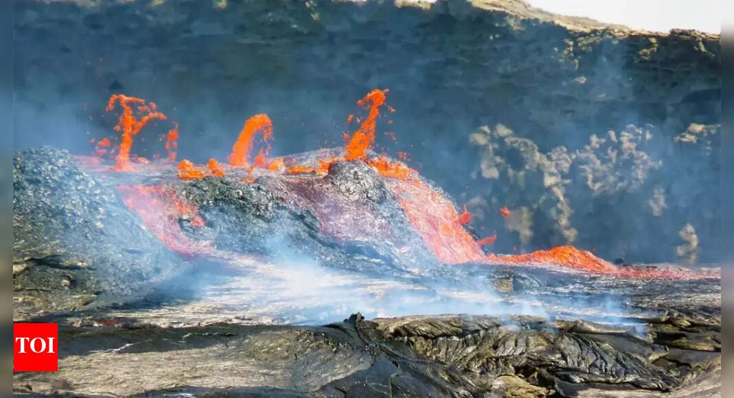 Lava bursts from Earth's mantle are creating a new ocean in Africa |