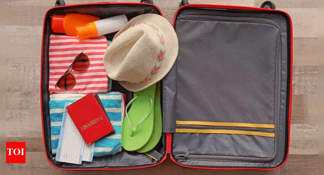 What is ‘Naked Flying’: The minimalist travel trend taking off around the world |