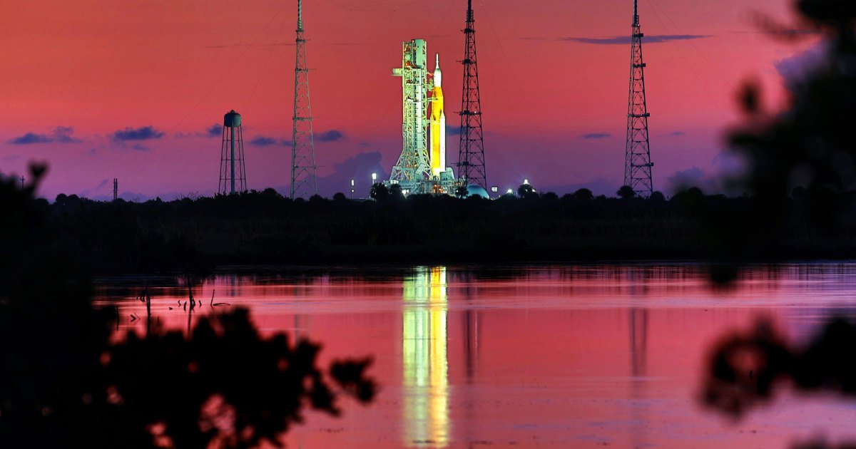 Netflix shoots for the moon with new NASA content partnership
