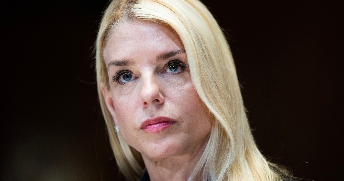 DOJ memo on Jeffrey Epstein theories angers conservatives