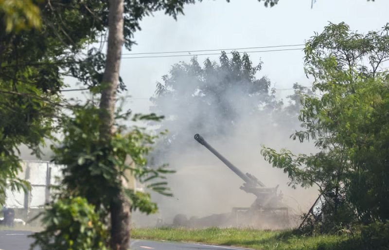 Thailand and Cambodia Trade Heavy Fire in Escalating Conflict