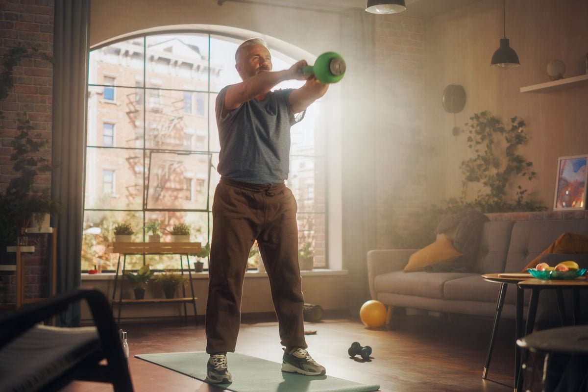 100 kettlebell swings challenge: Experts give verdict on whether it’s effective and the risks