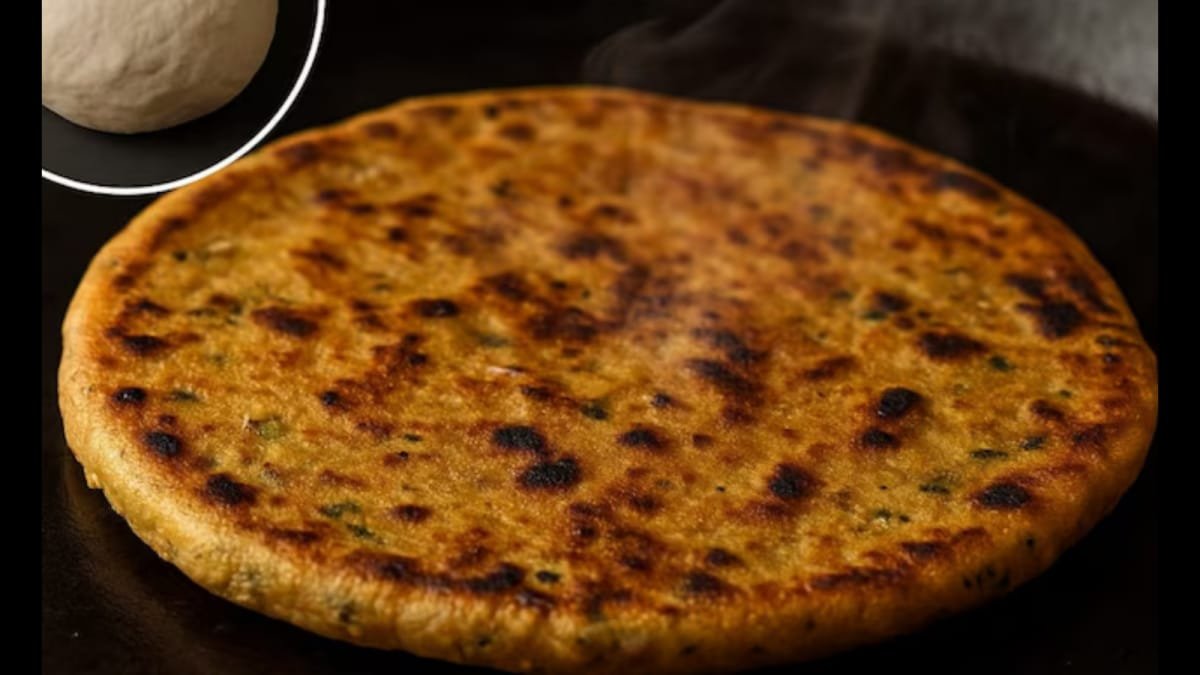 No-Knead Aloo Paratha Recipe: Try This Viral Liquid Batter Trick | Lifestyle News