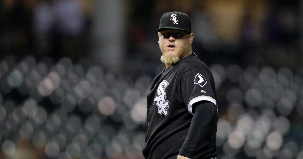 Former White Sox pitcher Bobby Jenks dies at 44