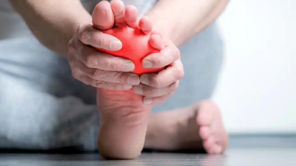 Managing Diabetic Neuropathy Pain: A Comprehensive Approach | Health and Fitness News