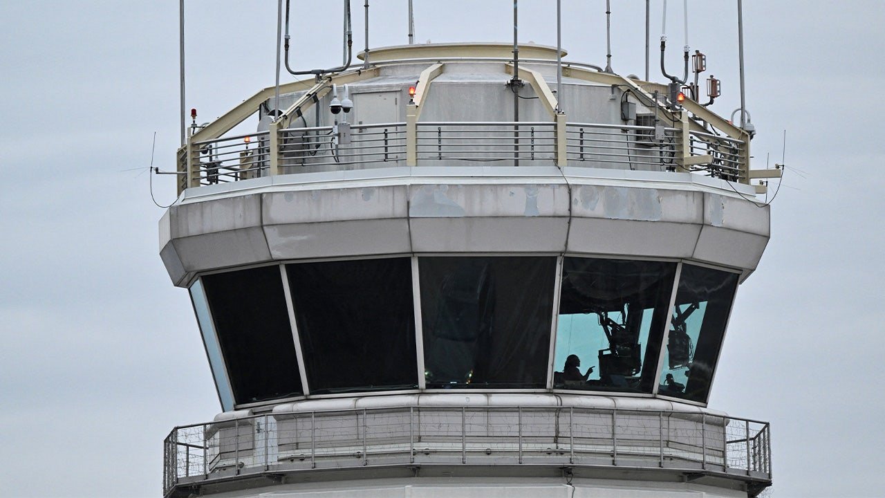 FAA teams with university in South to fix air traffic controller shortage