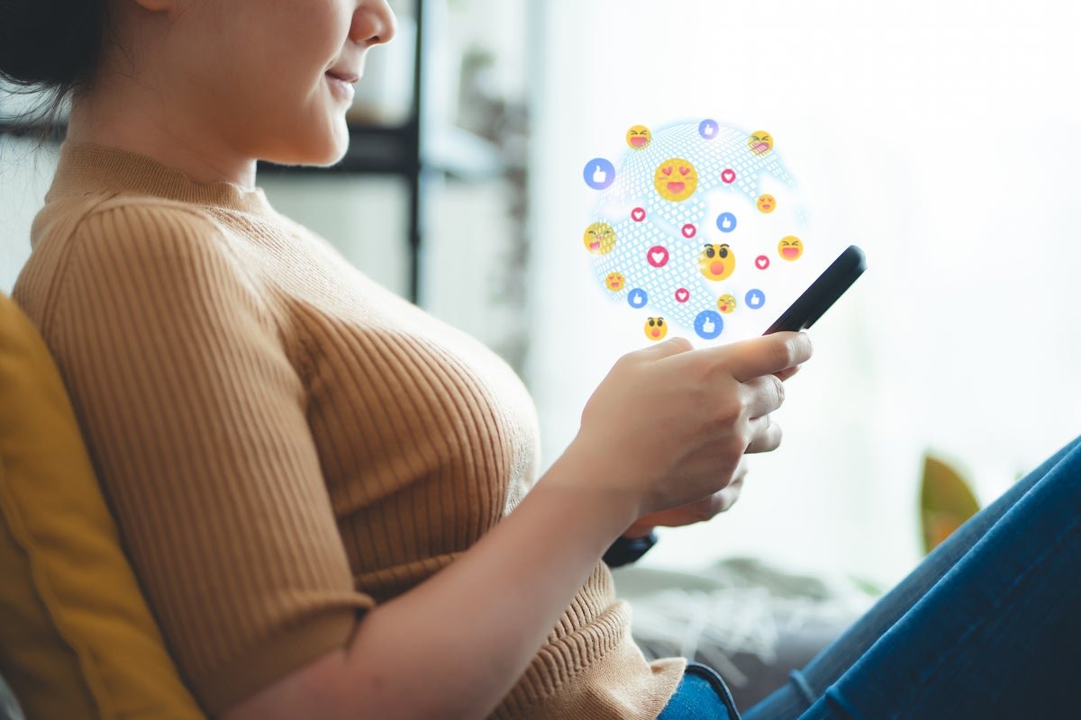 The way you use this emoji decides whether you’re Gen Z or not, says study