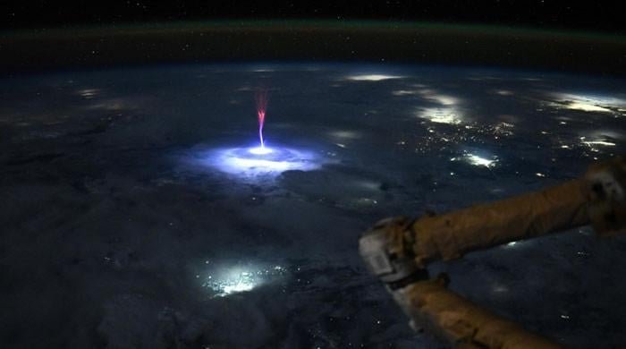 Nasa astronaut snaps electrifying 'jellyfish sprite' phenomenon from space