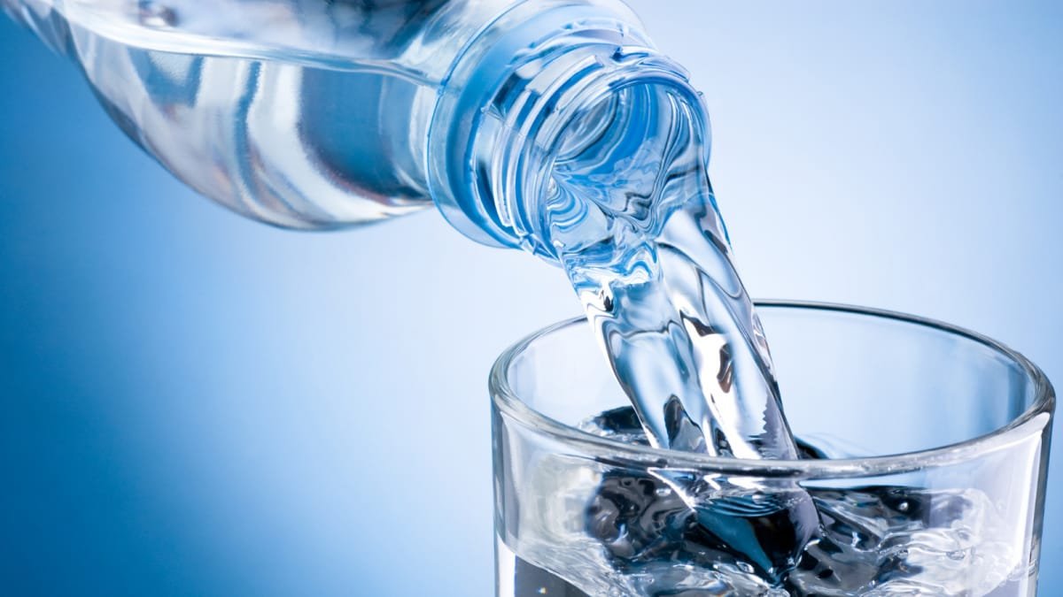 Top 10 Gut-Friendly Drinks for Women, According to a Harvard Gastroenterologist | Health and Fitness News