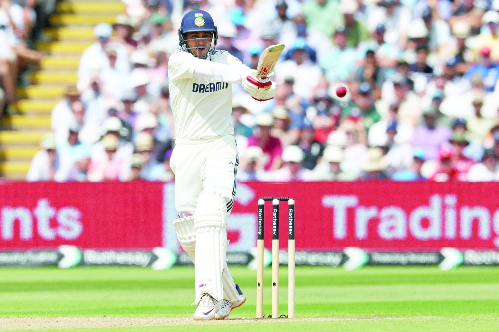 Gill slams double ton as India keep Eng attack at bay