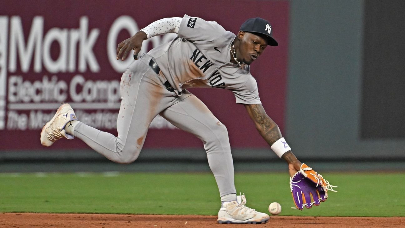Yankees moving All-Star Jazz Chisholm Jr. back to second base
