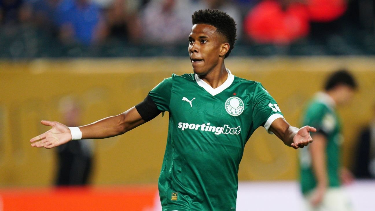 Palmeiras coach to Chelsea: 'Embrace' Estêvão after teen shines in CWC