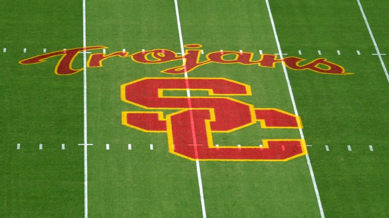 WR Ethan 'Boobie' Feaster, top-25 recruit in '26, commits to USC