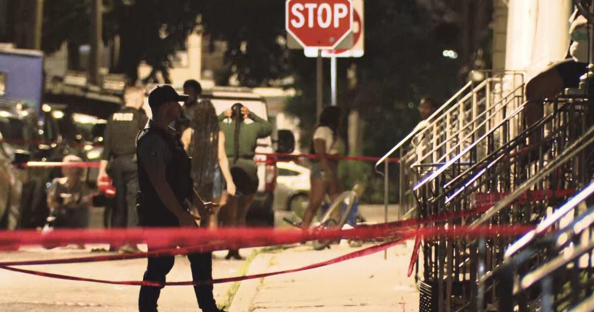 3 dead, 10 injured in Grays Ferry mass shooting