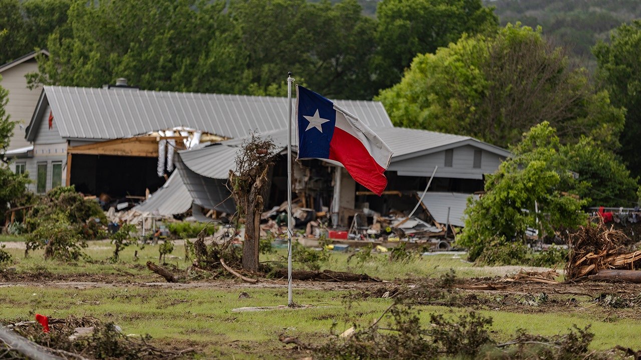 Witness describes deadly flood wall that killed more than 100 in Texas