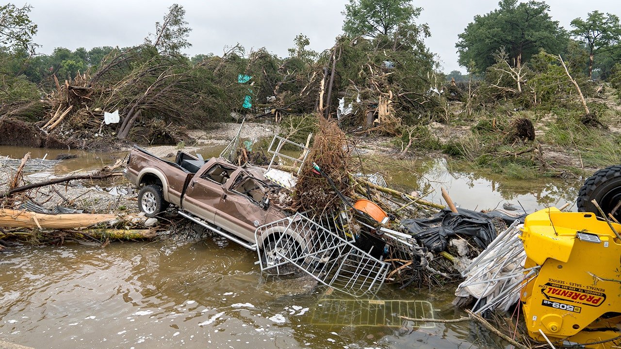 Texas flood victim clings to meter box for hours, credits God for survival