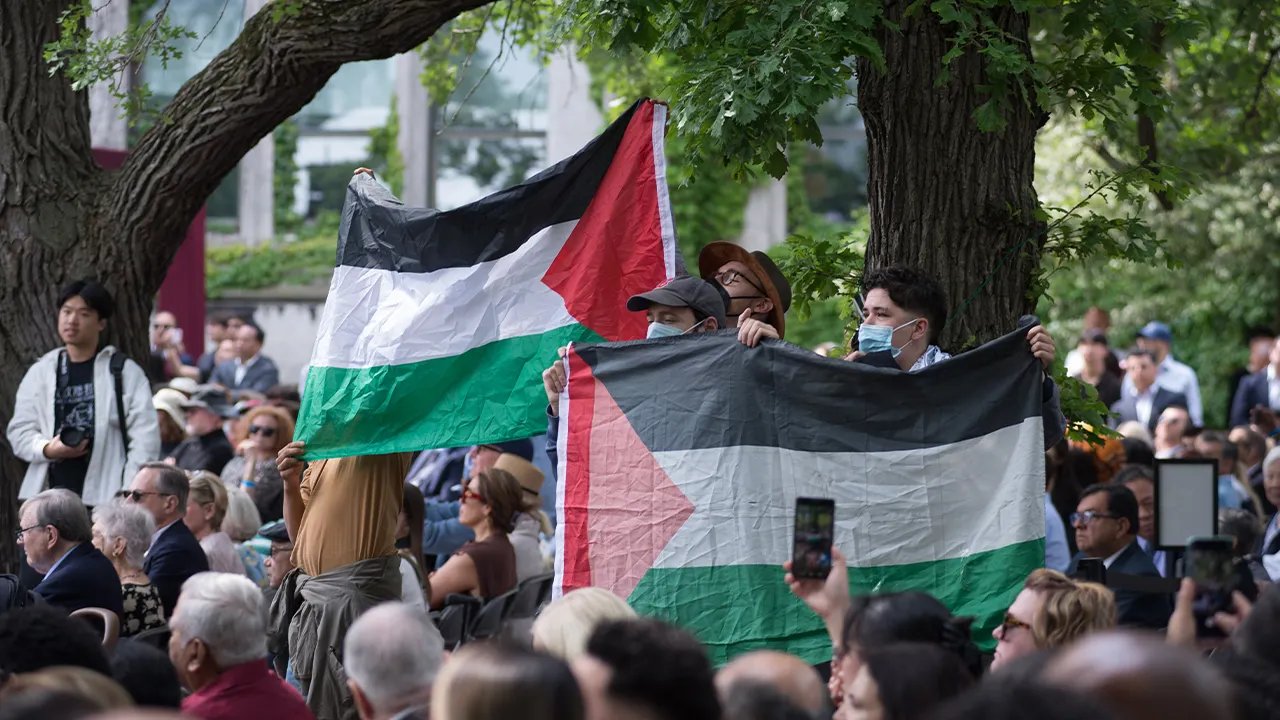 Chicago professor calls university 'evil' but stays to build power