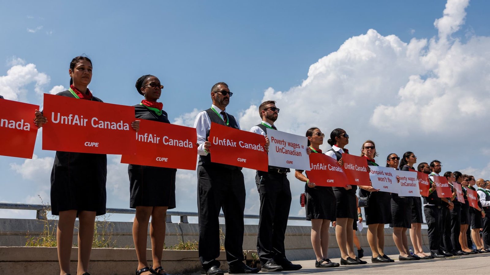 Air Canada, flight attendants at impasse with strike looming