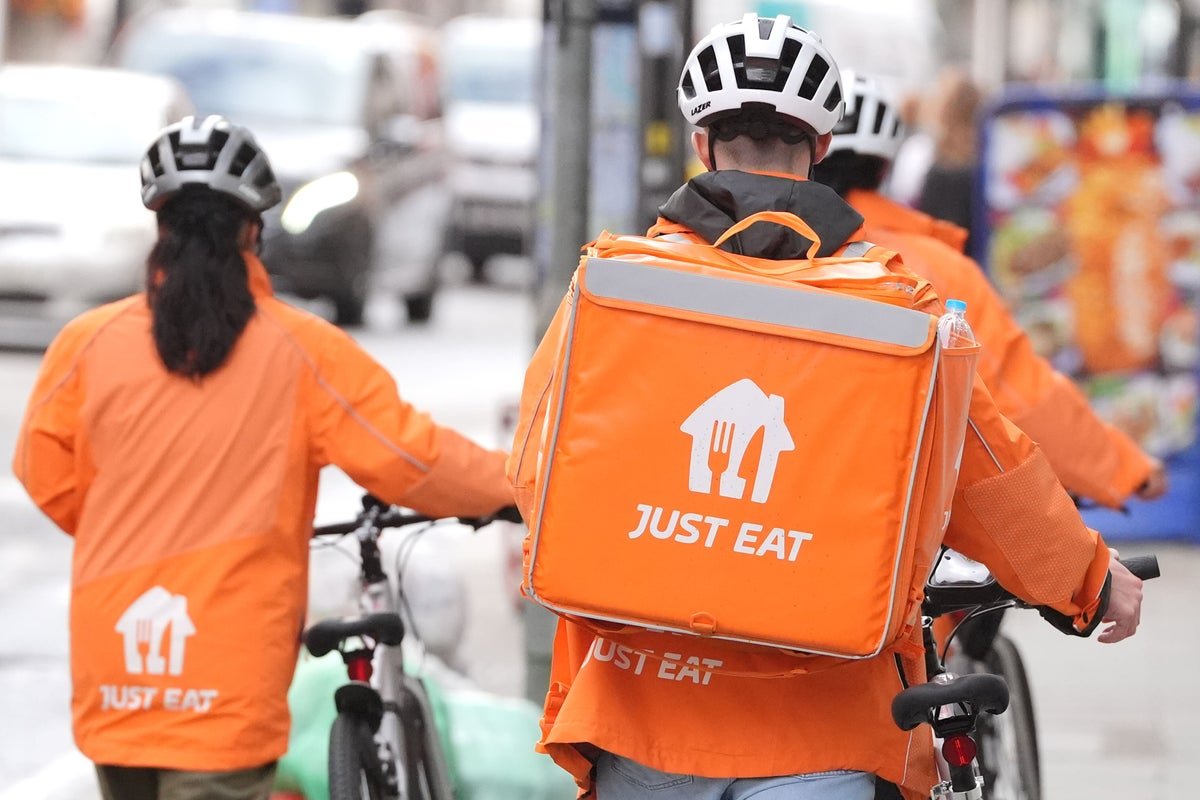 Almost three quarters of people ignore calorie labels when ordering takeaways – poll