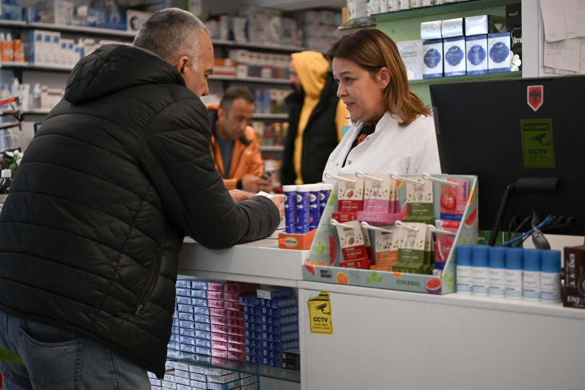 Nine out of 10 pharmacies fell foul of shoplifting last year, survey reveals
